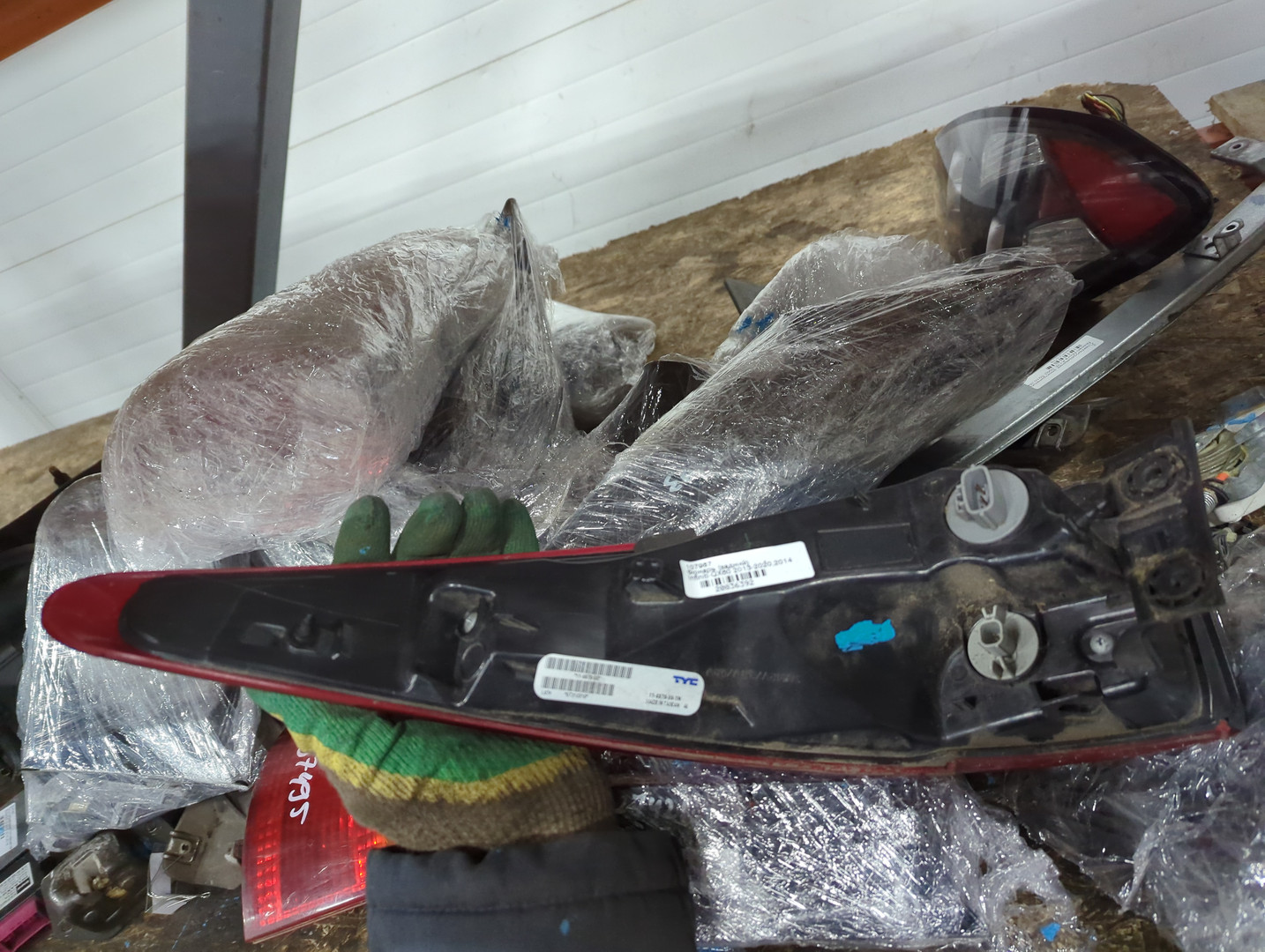 Фонарь задний левый