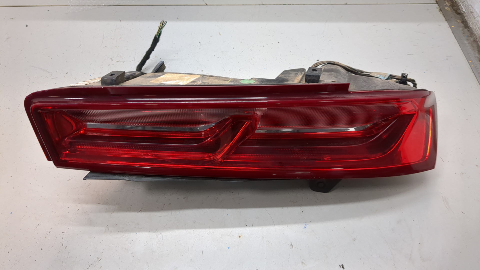 Фонарь задний правый