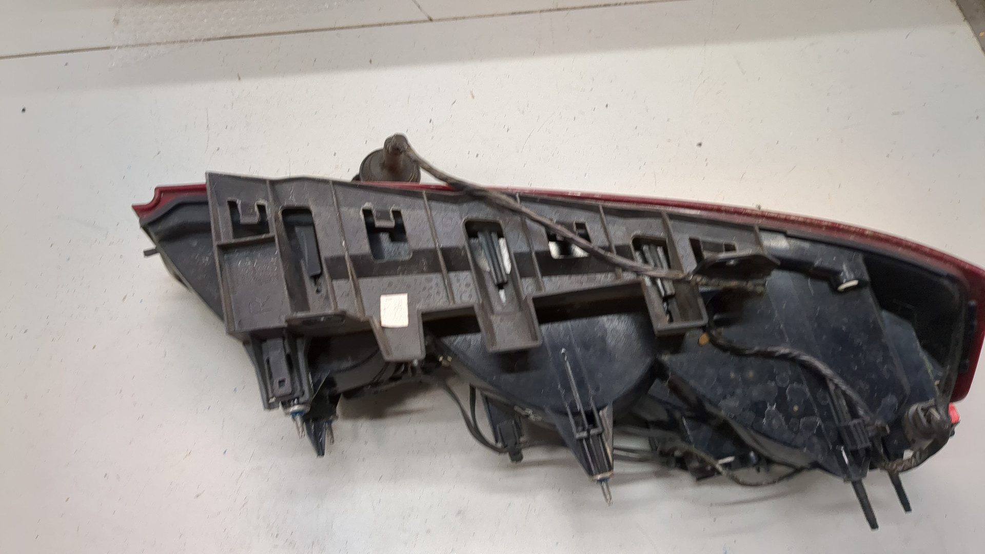 Фонарь задний правый