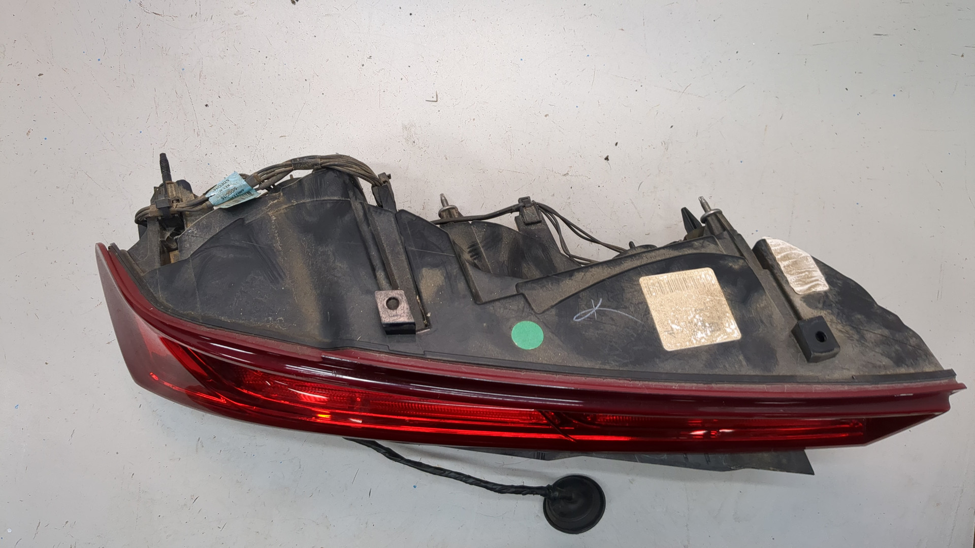 Фонарь задний левый