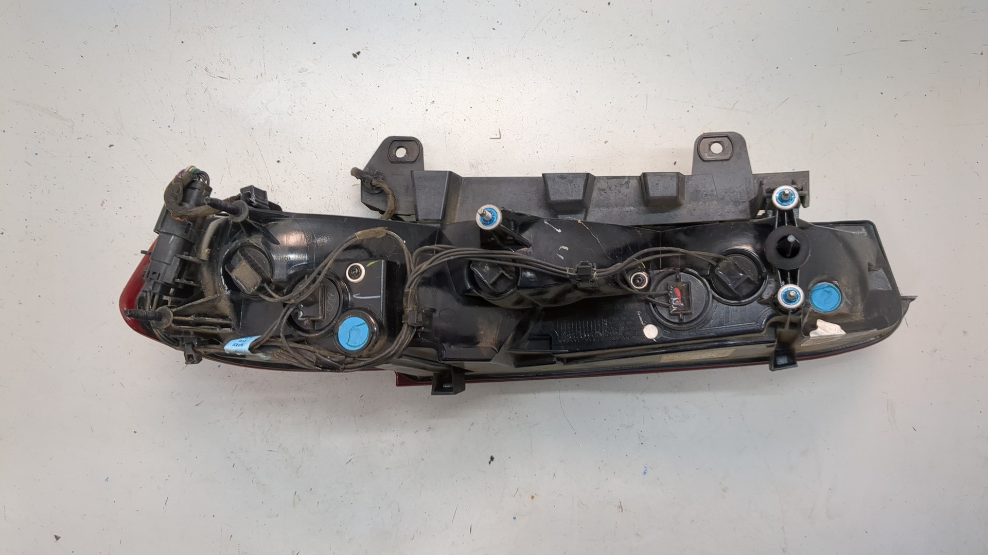 Фонарь задний левый