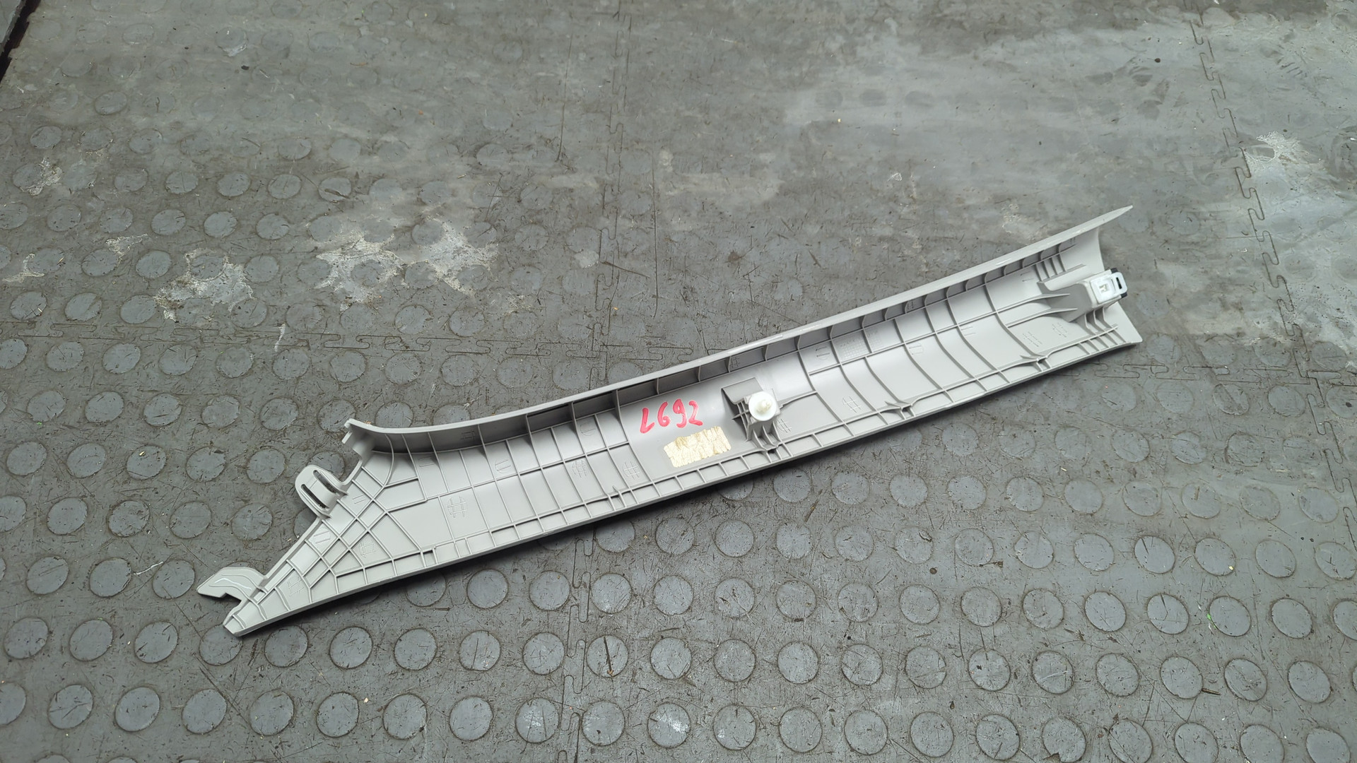 Обшивка стойки