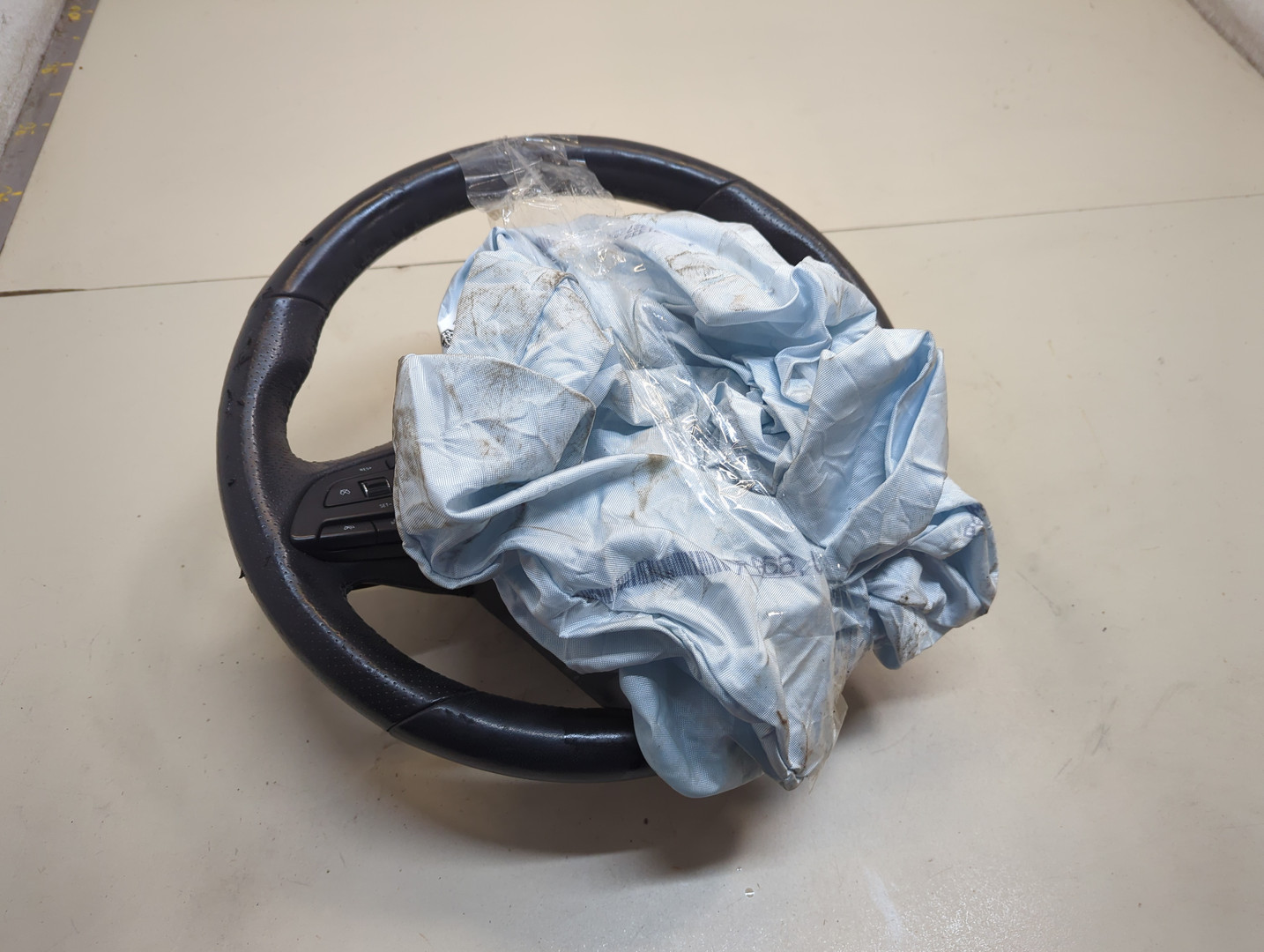 Рулевое колесо (руль)