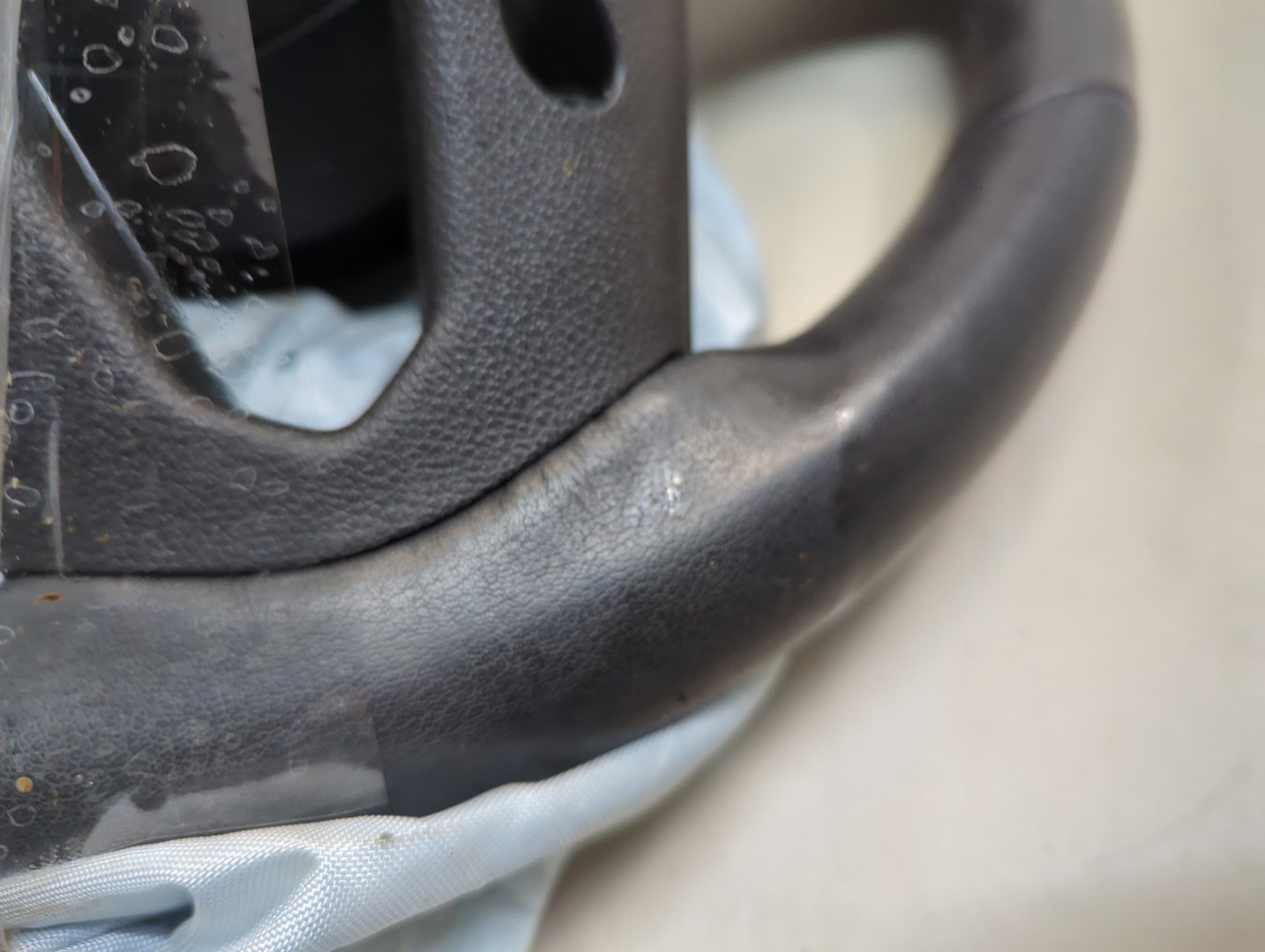 Рулевое колесо (руль)