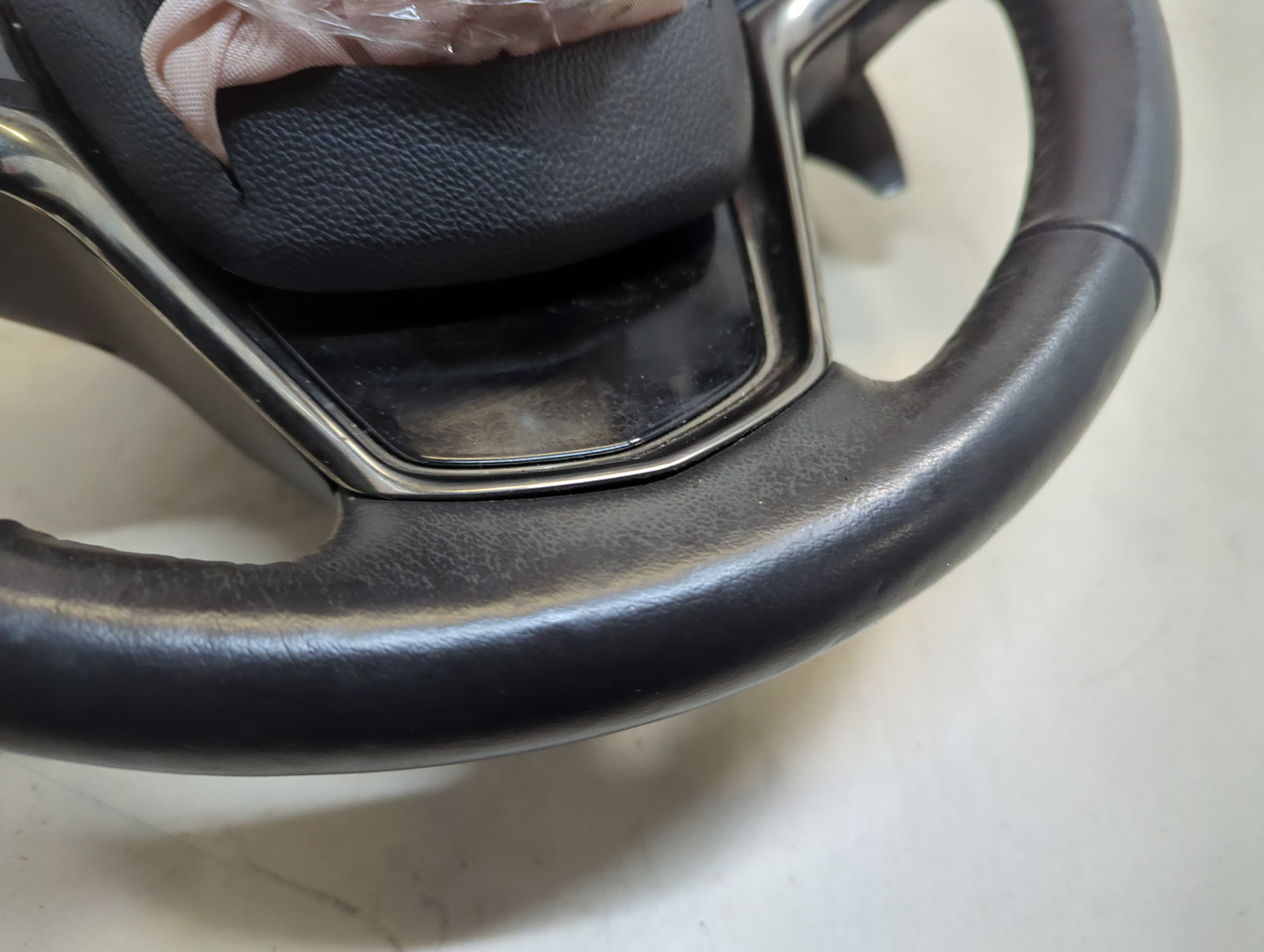 Рулевое колесо (руль)