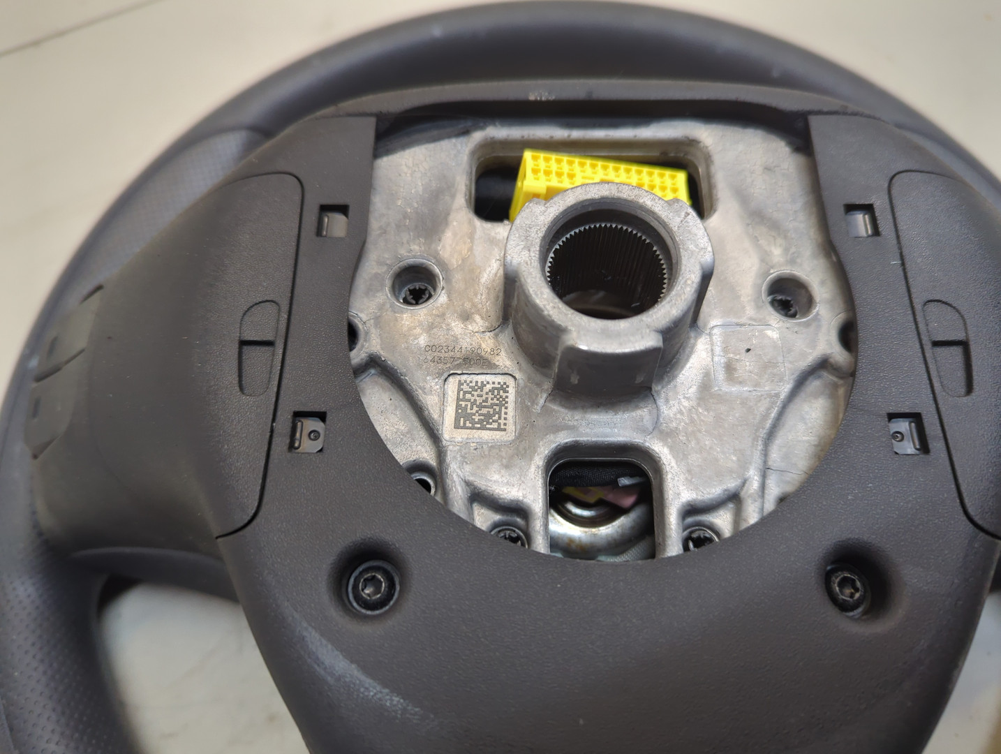 Рулевое колесо (руль)