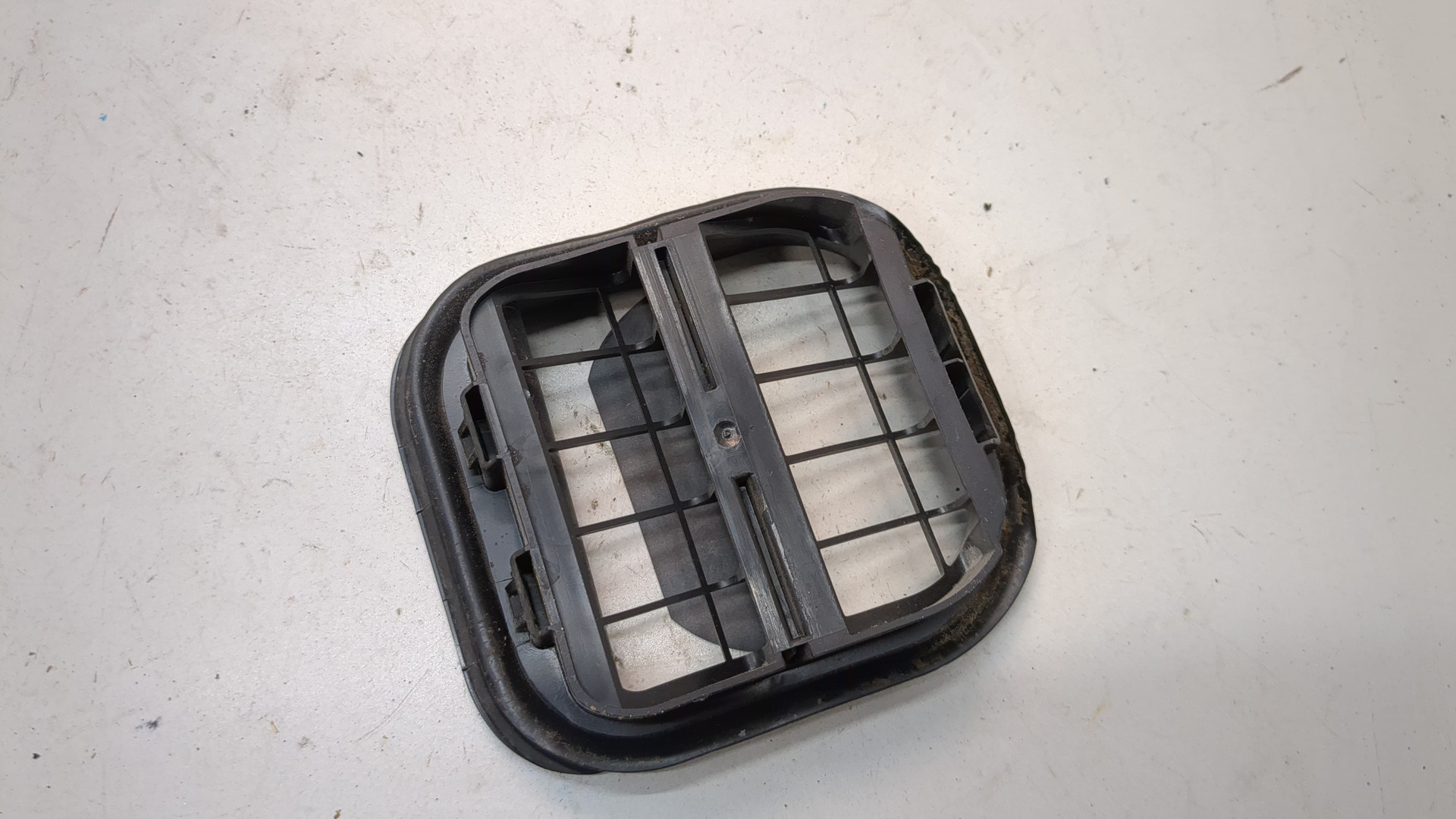 Воздухозаборник (внутри)