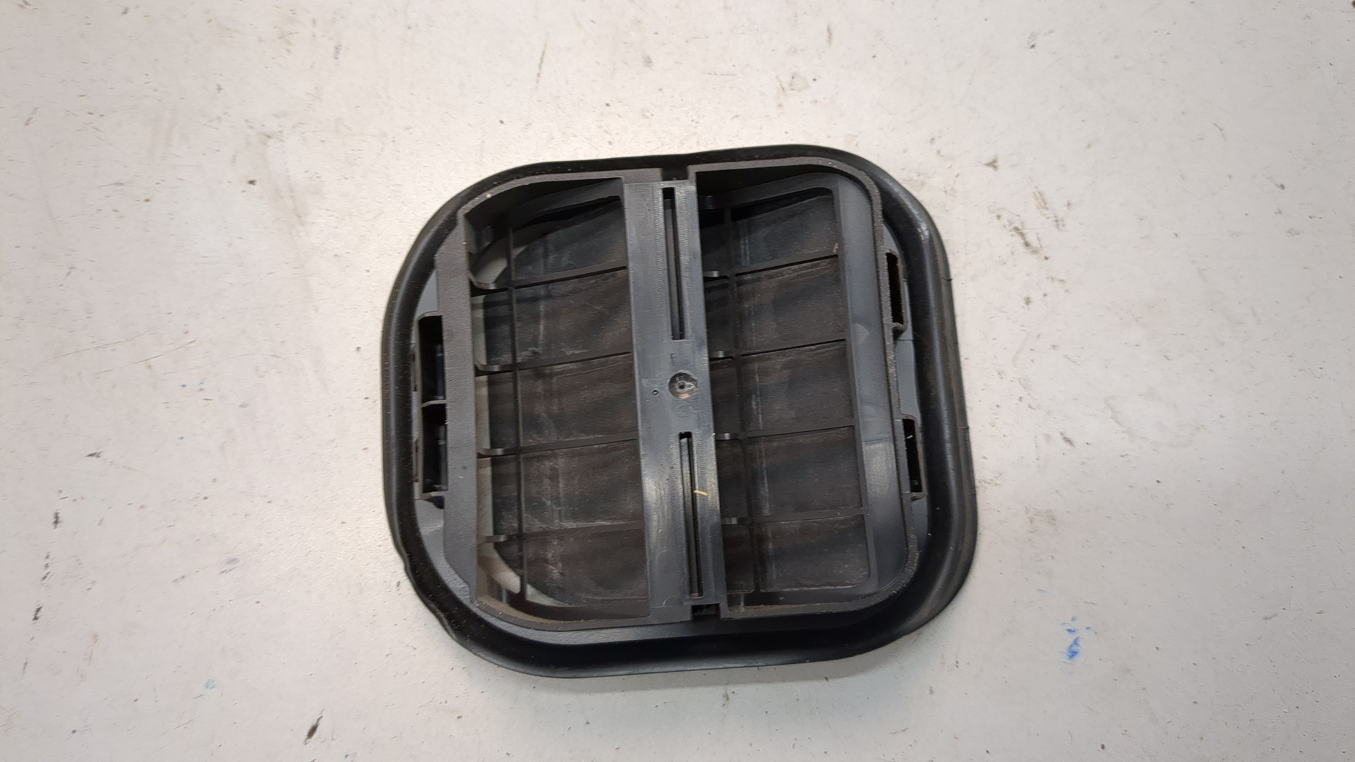 Воздухозаборник (внутри)