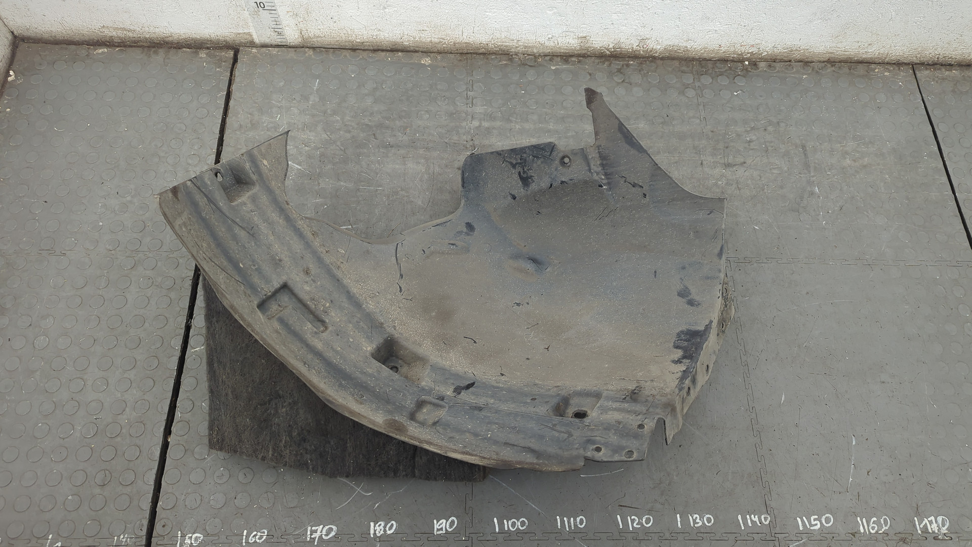 Локер передний правый