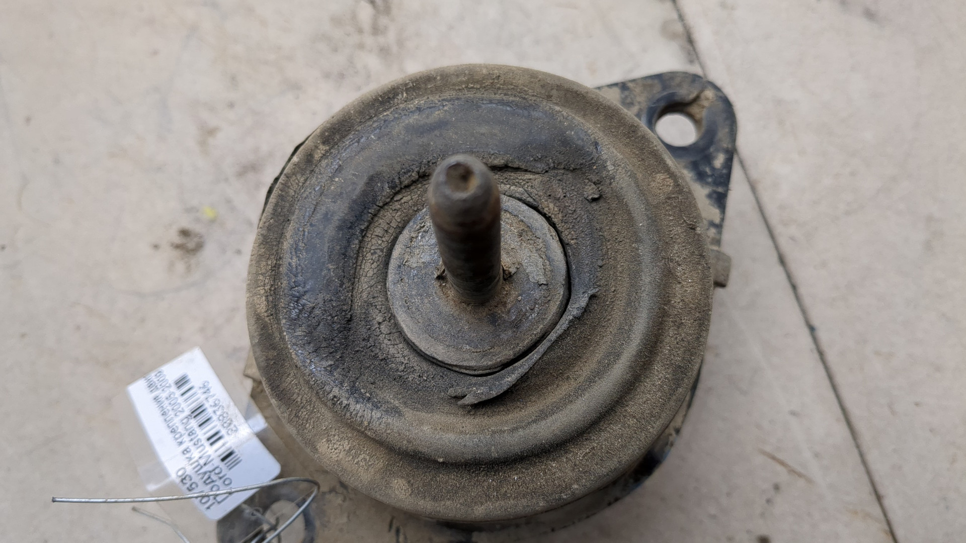 Опора двигателя