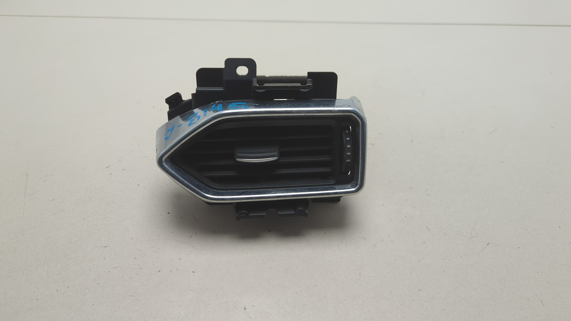 Дефлектор воздушный