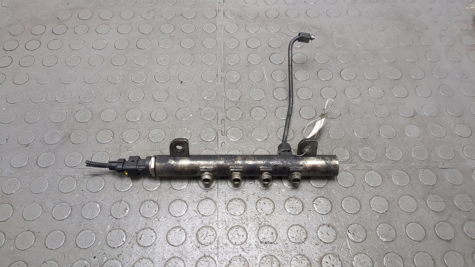 Рейка топливная (рампа)