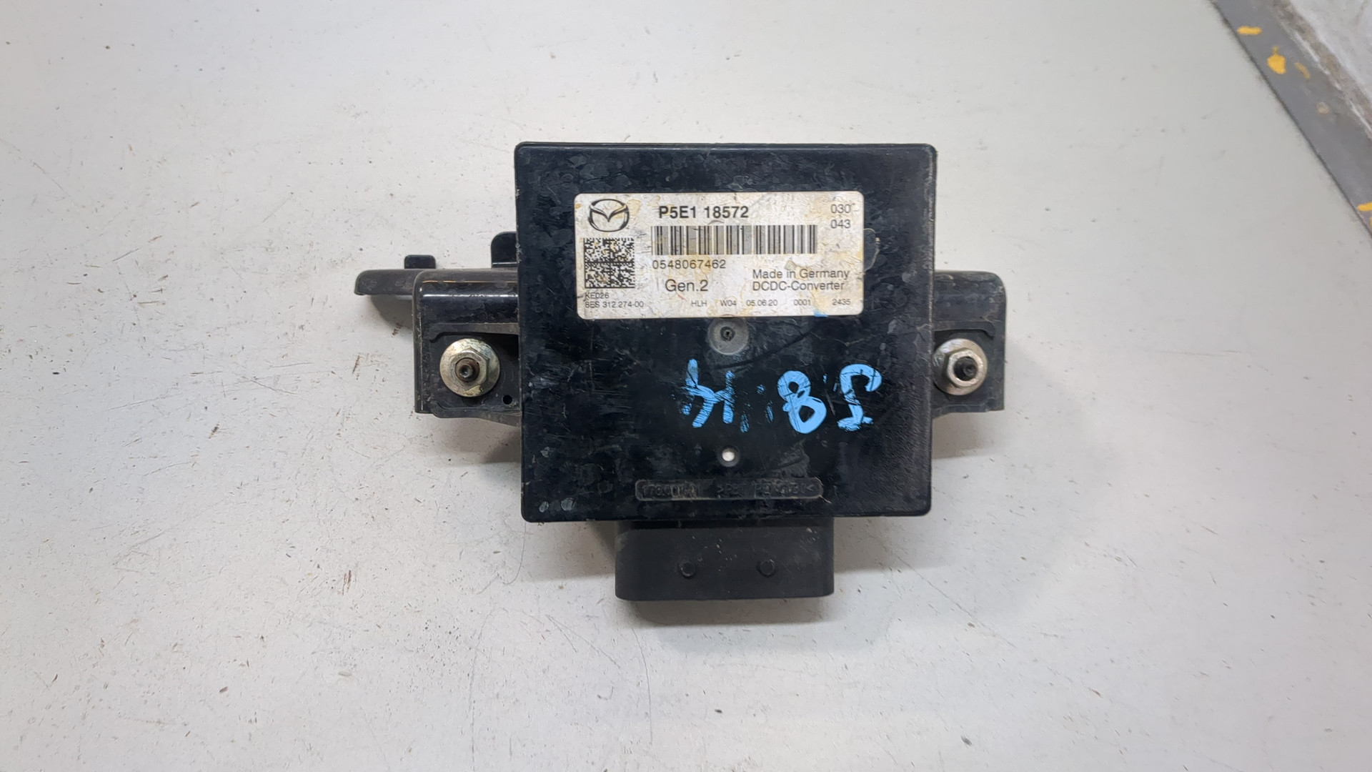 Преобразователь напряжения (адаптер)