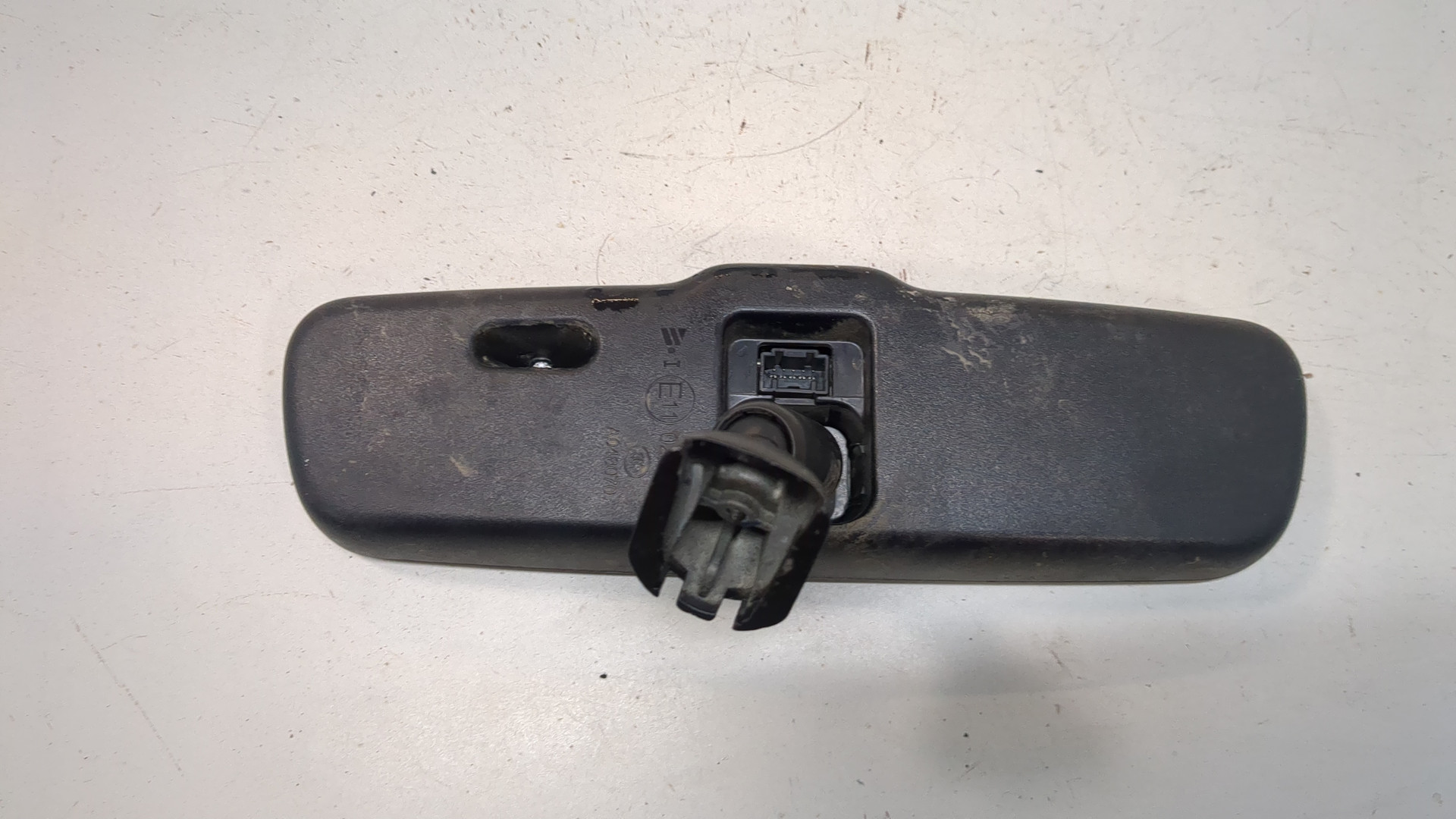 Зеркало заднего вида