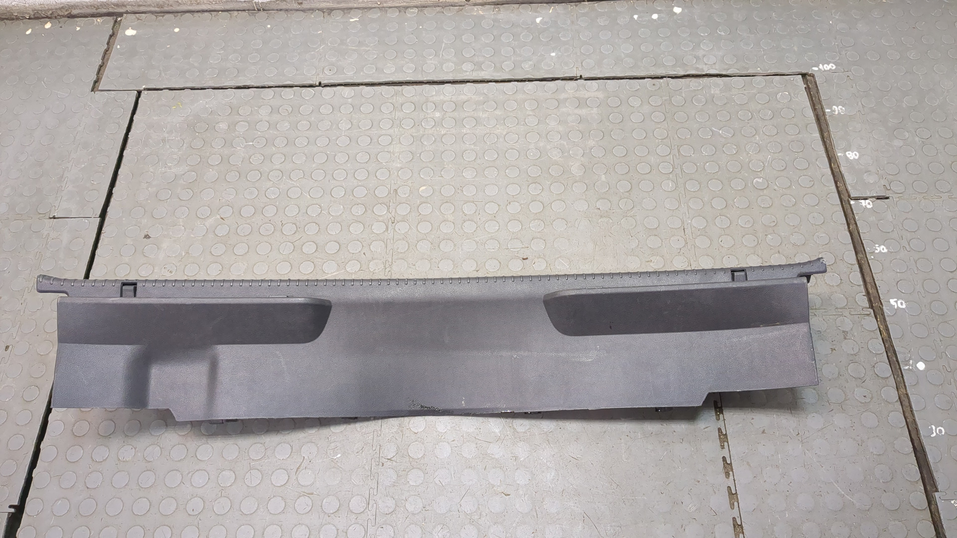 Обшивка багажника