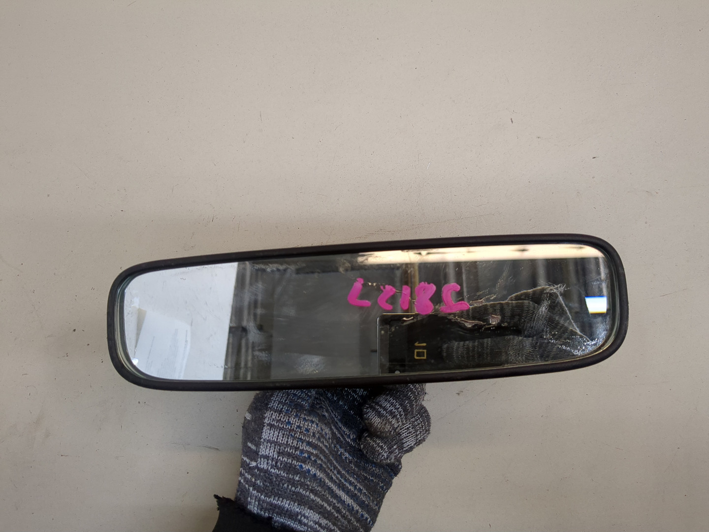 Зеркало заднего вида