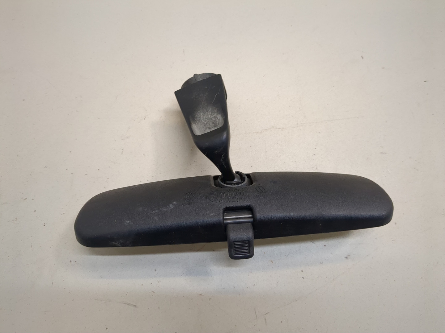 Зеркало заднего вида