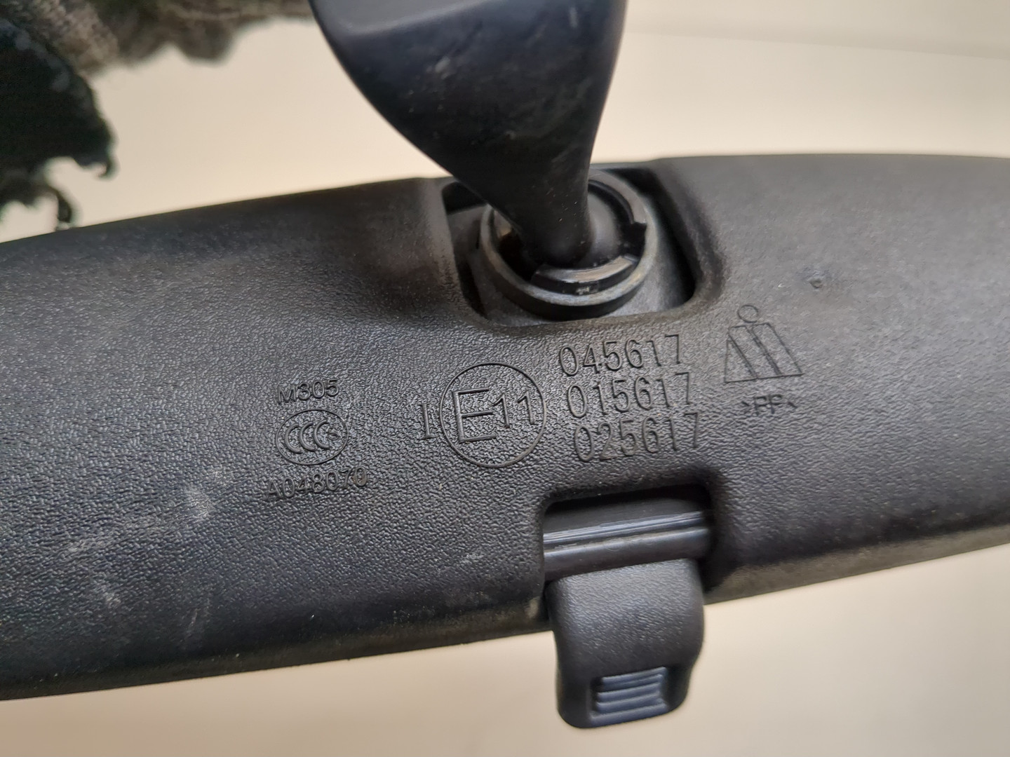 Зеркало заднего вида