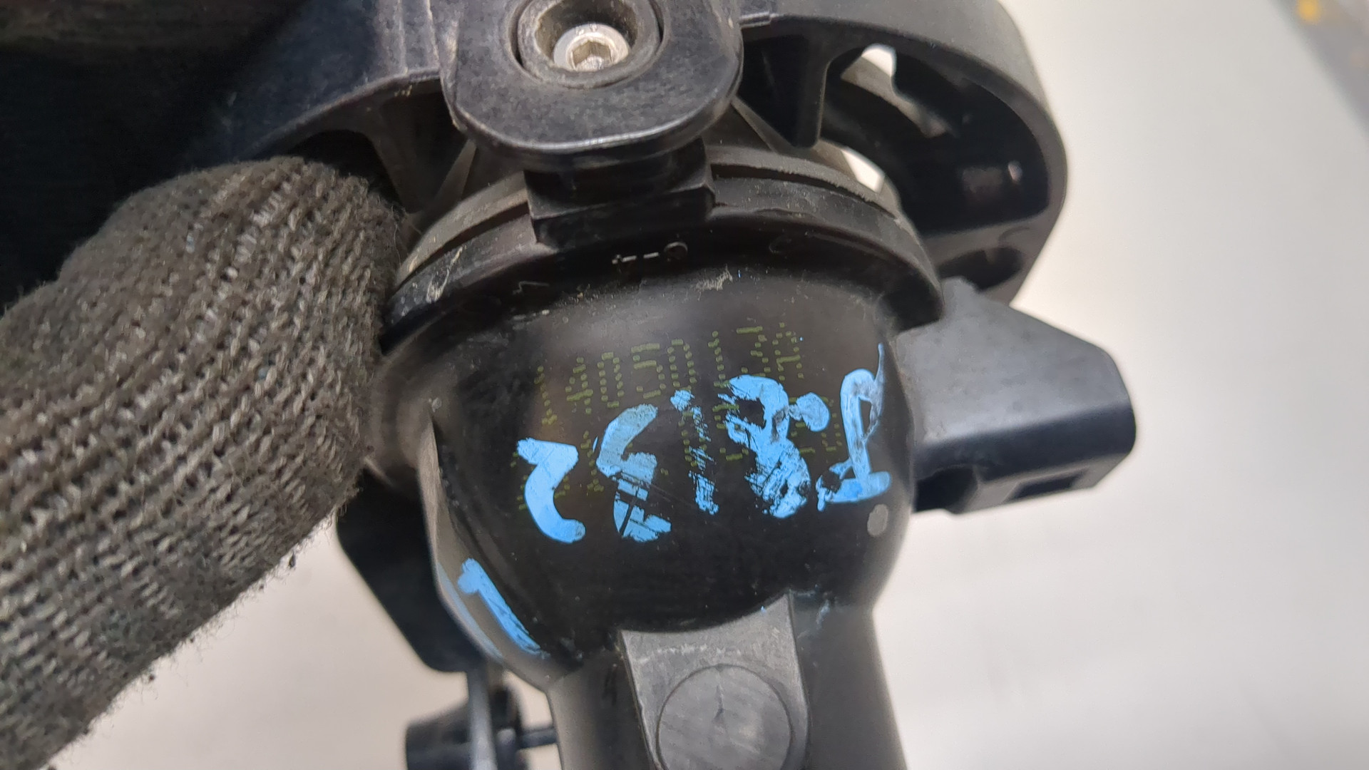 Фара противотуманная левая