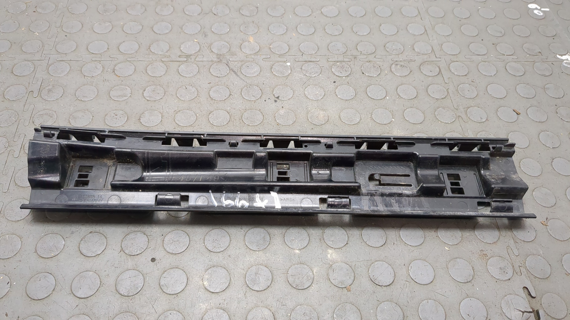 Накладка на подножку