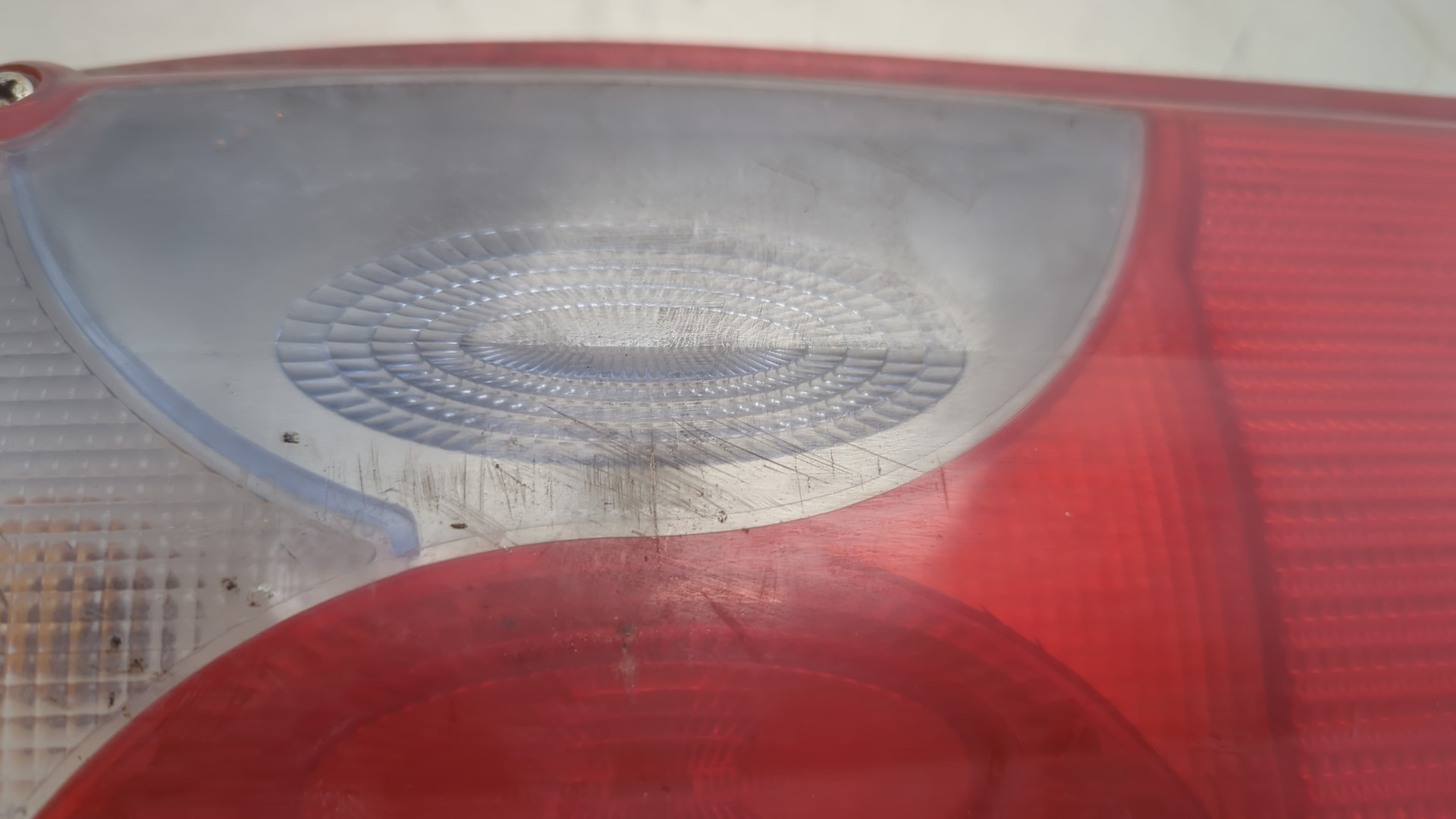 Фонарь задний правый