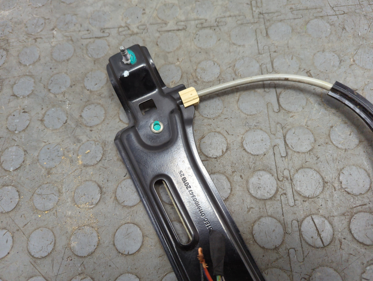 Стеклоподъемник электр. передний левый