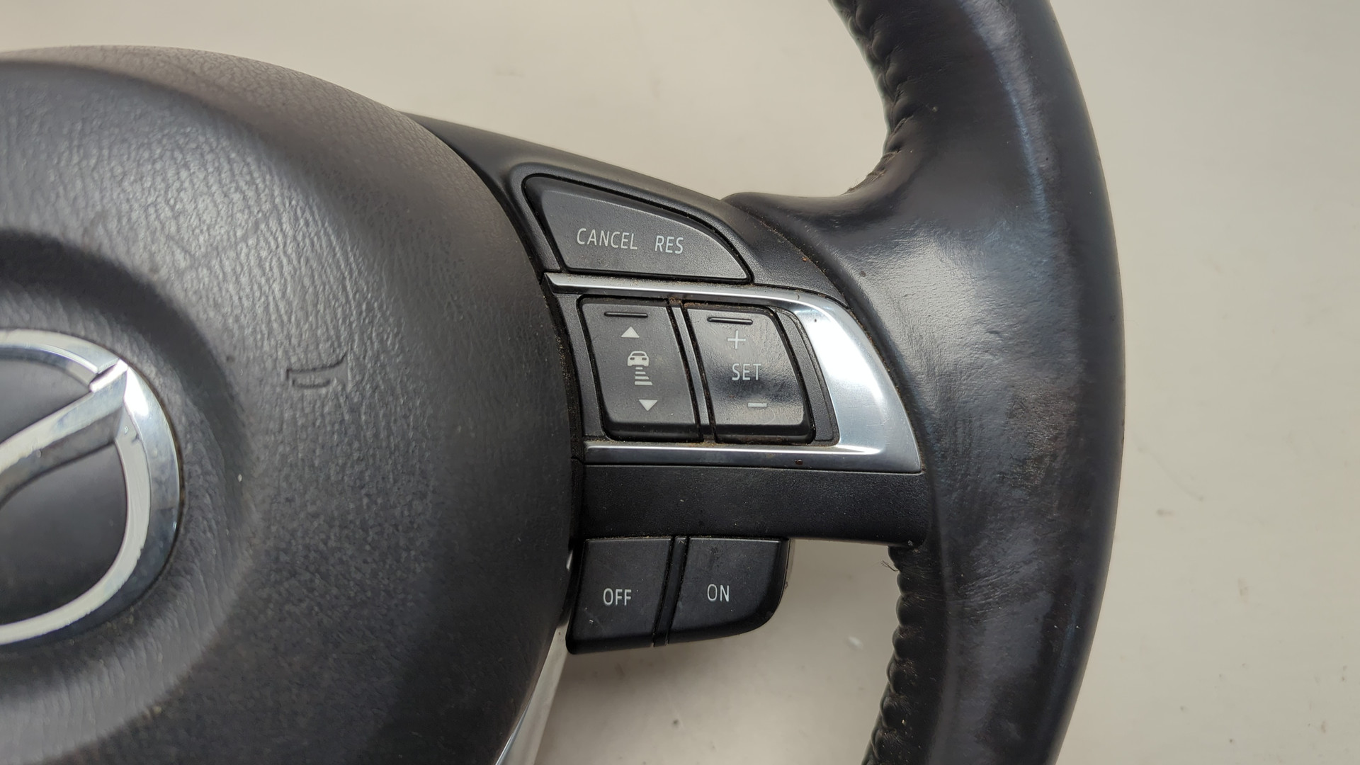 Рулевое колесо (руль)