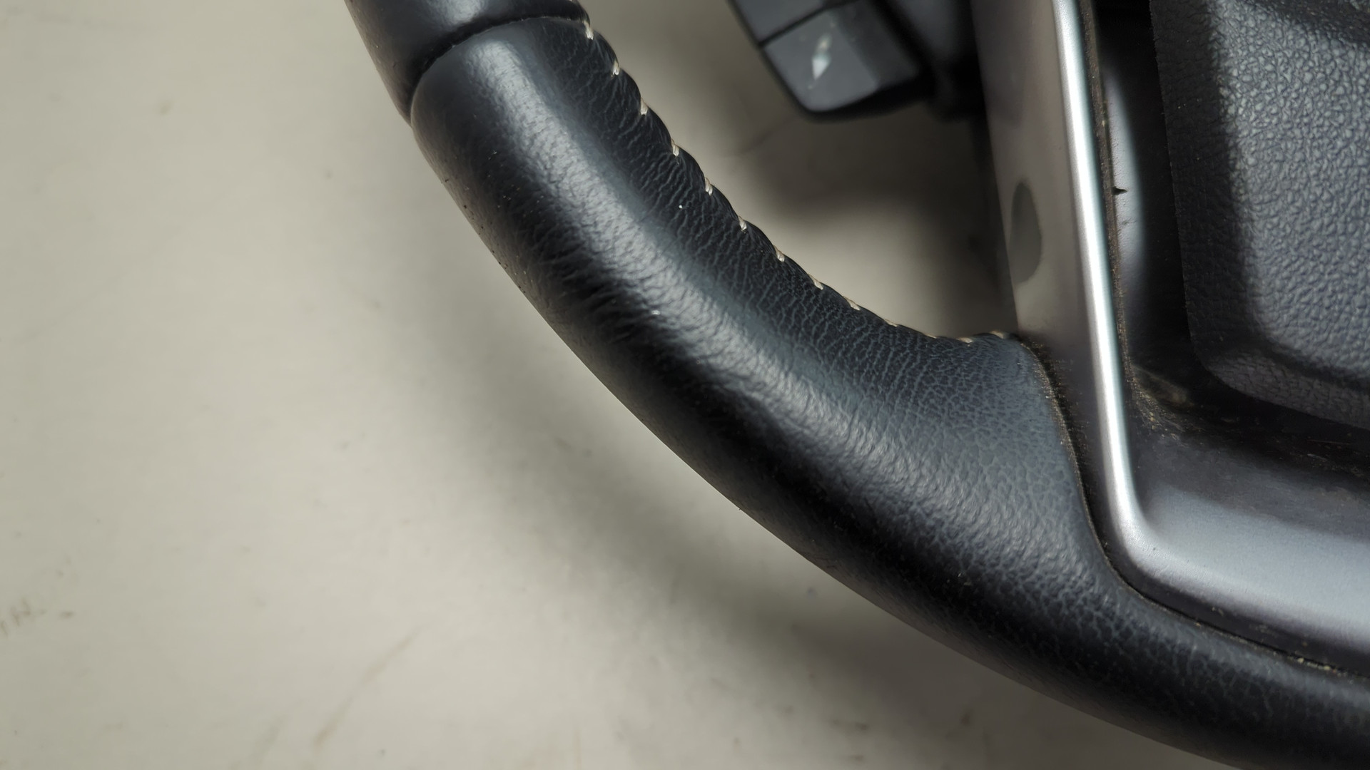 Рулевое колесо (руль)