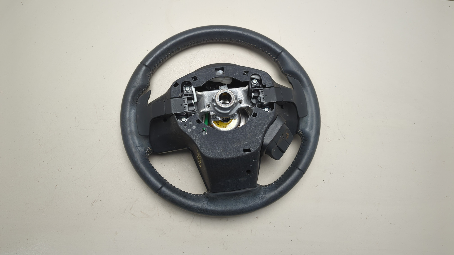 Рулевое колесо (руль)