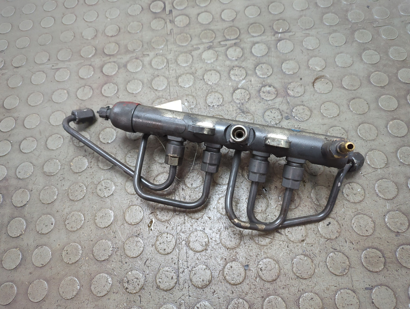 Рейка топливная (рампа)