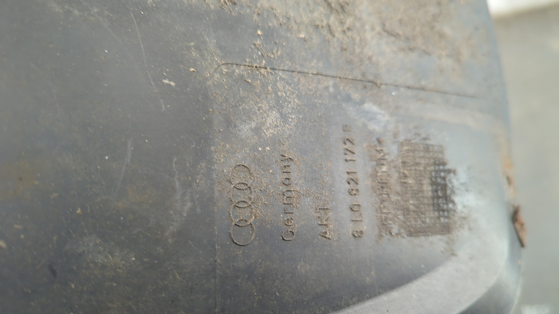 Локер передний правый