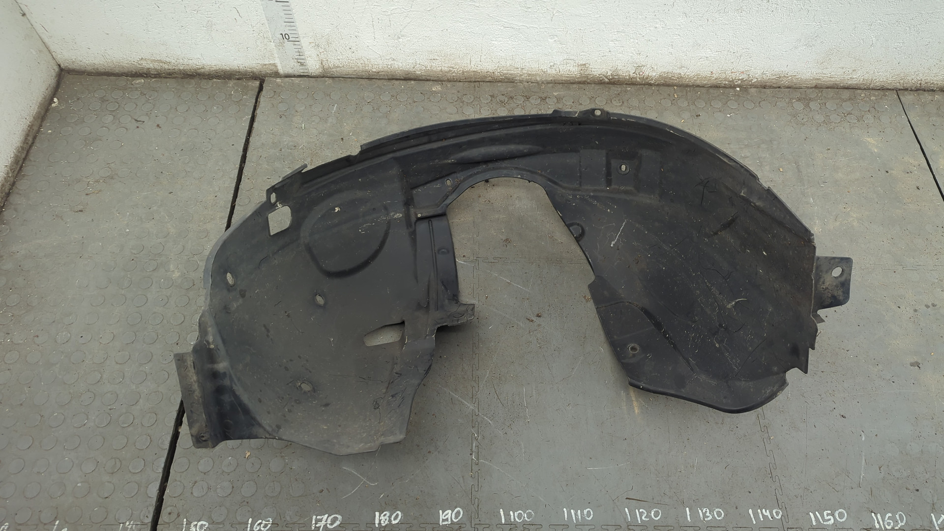 Локер передний левый