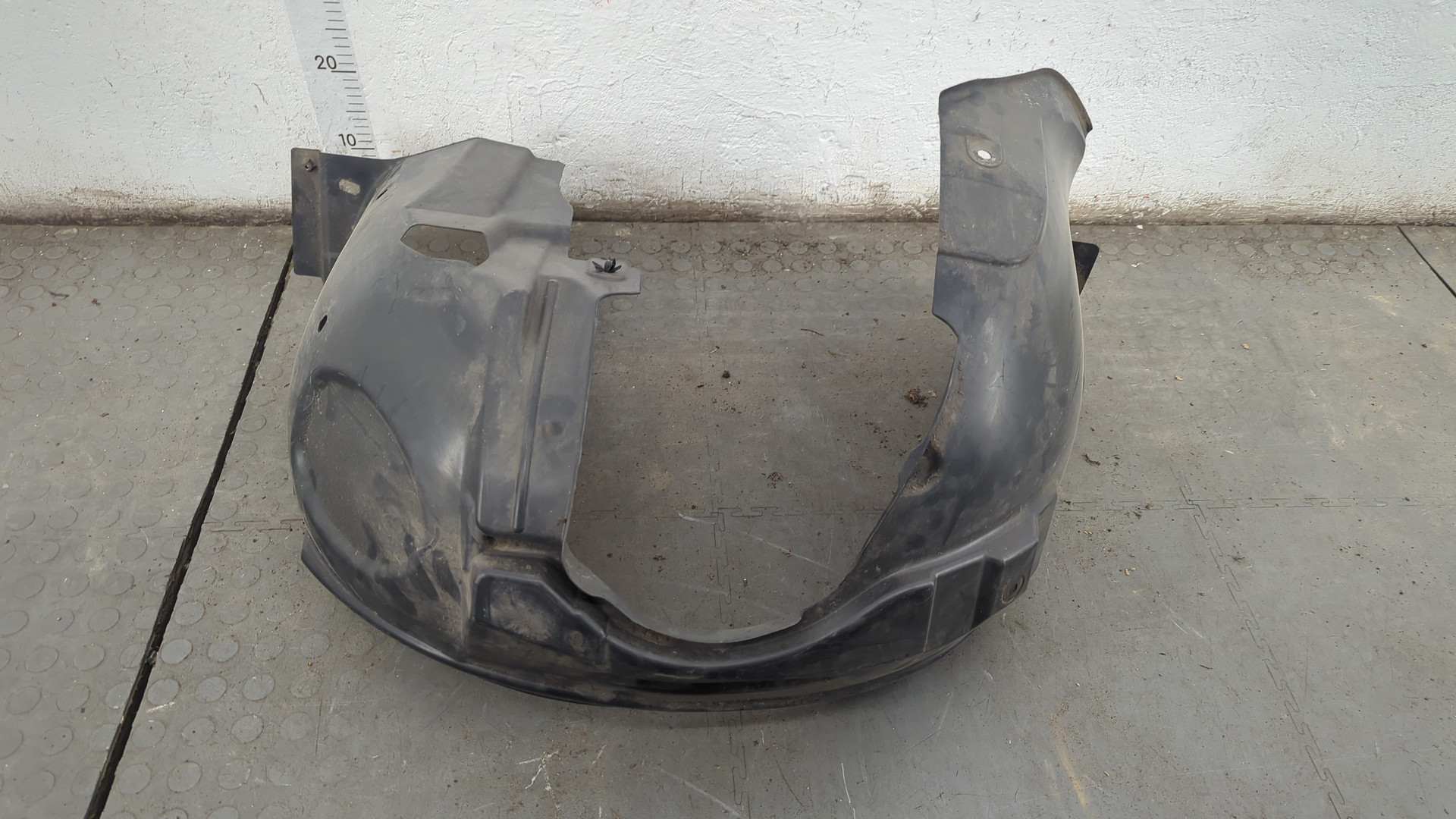 Локер передний левый