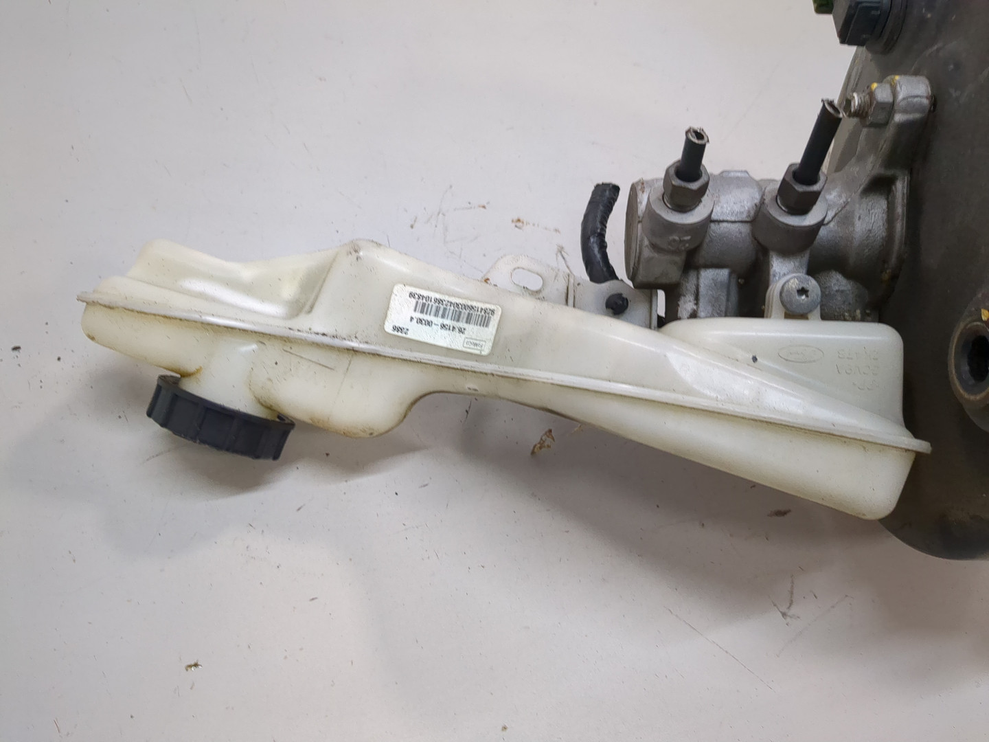 Цилиндр тормозной главный