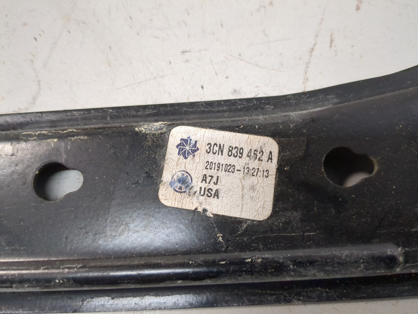 Стеклоподъемник электр. передний правый