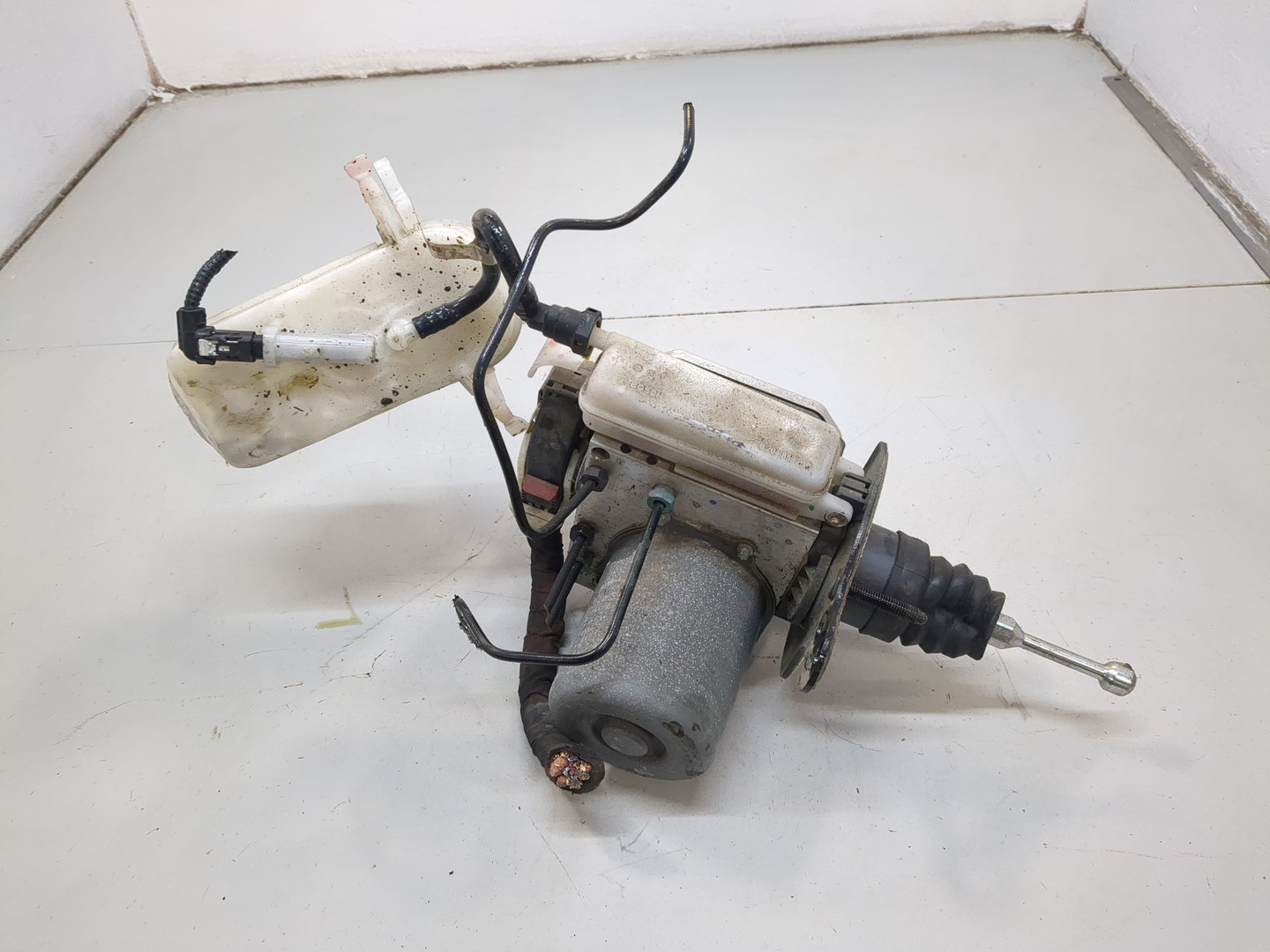 Цилиндр тормозной главный