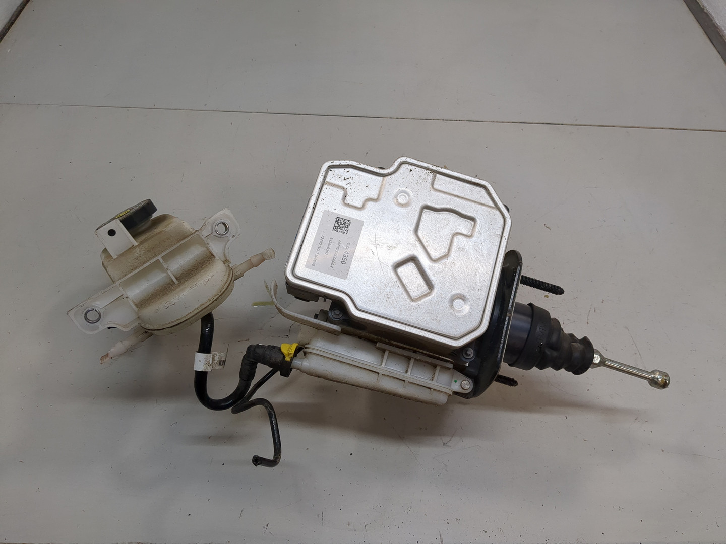 Цилиндр тормозной главный