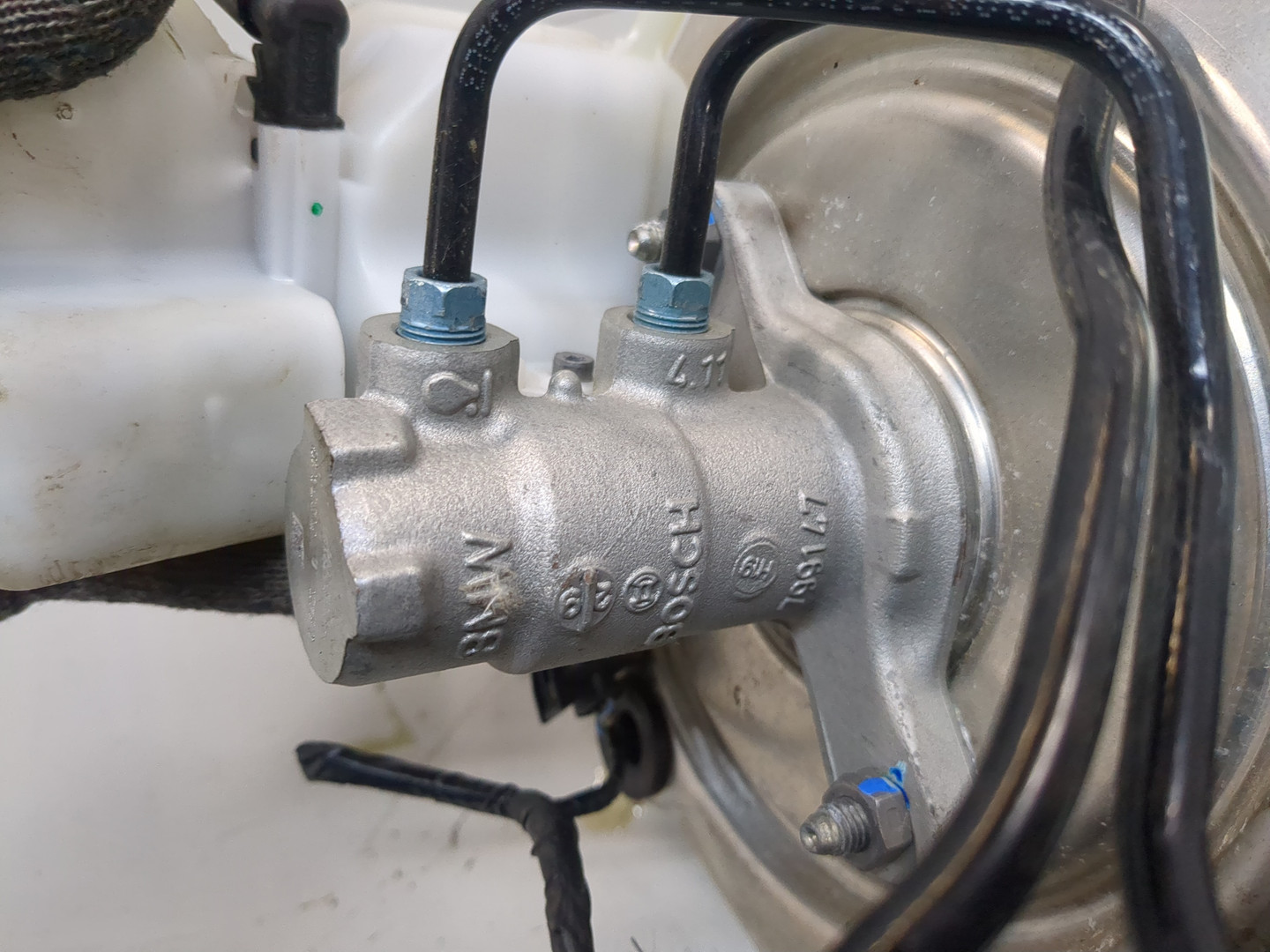 Цилиндр тормозной главный