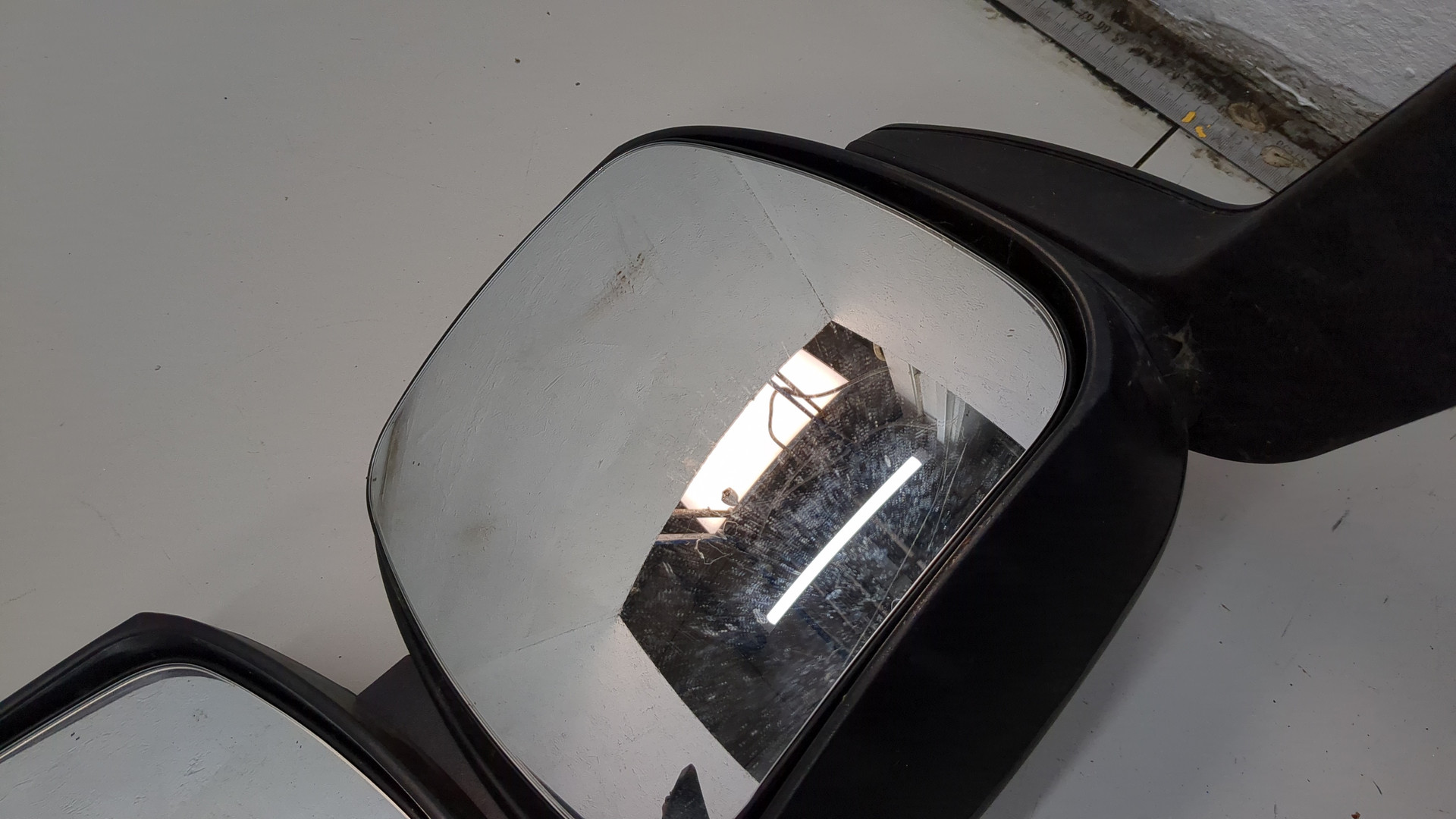 Зеркало левое электрическое