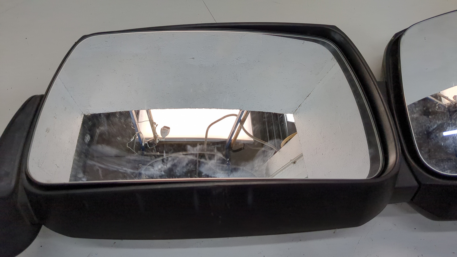 Зеркало левое электрическое