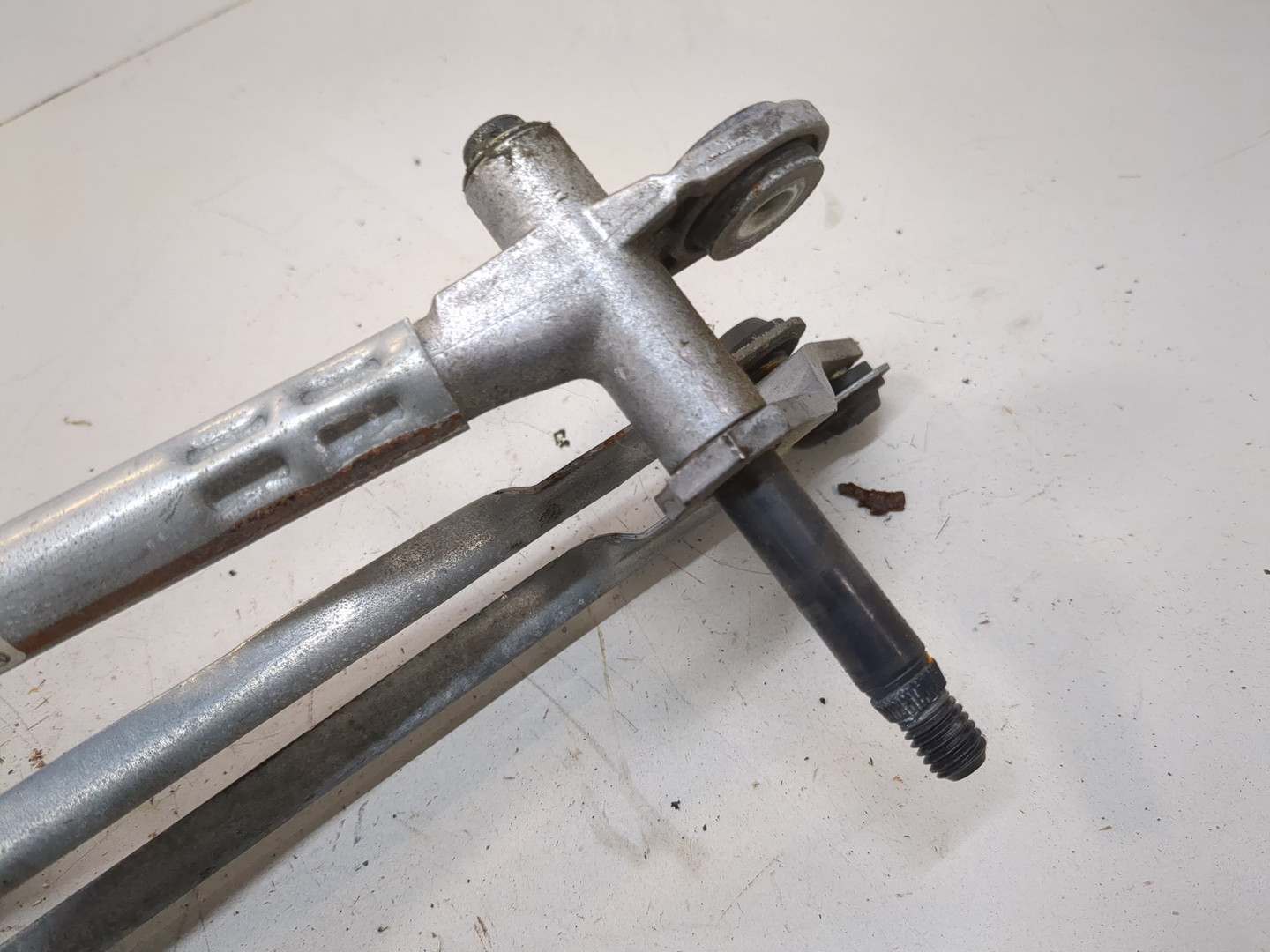 Трапеция стеклоочистителей