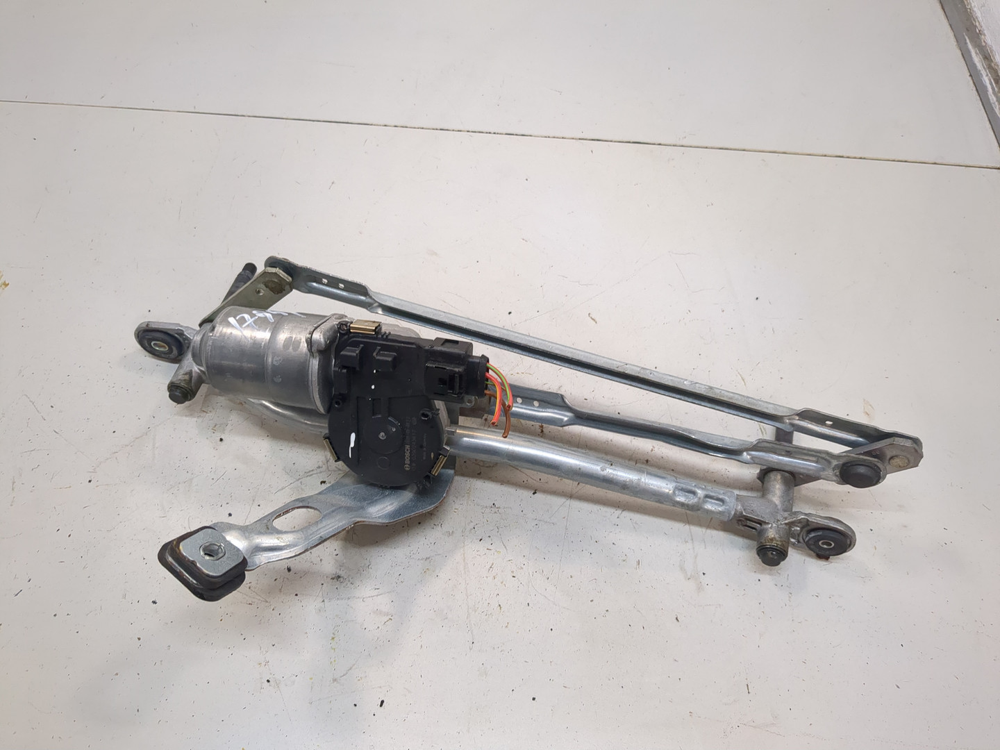 Трапеция стеклоочистителей