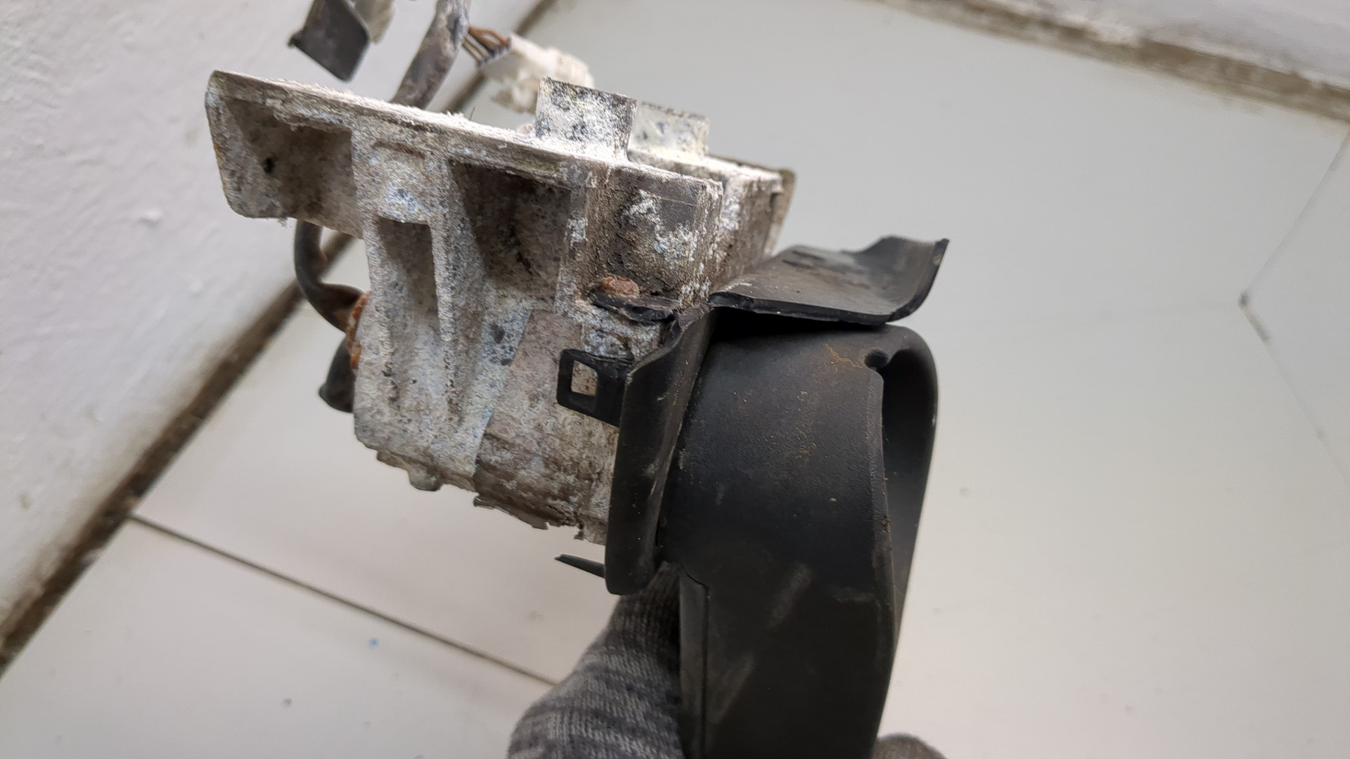 Зеркало левое электрическое