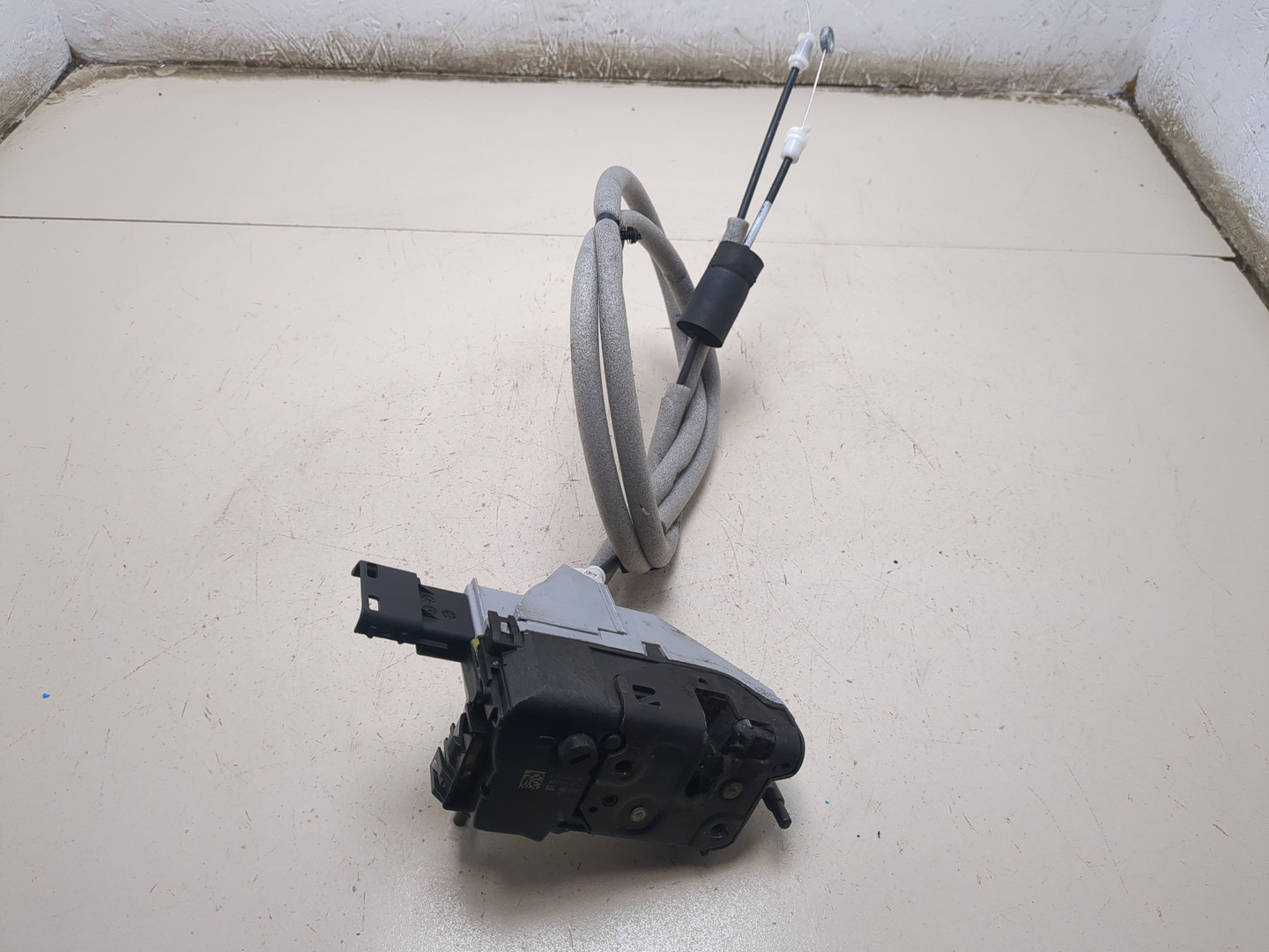 Замок двери сдвижной