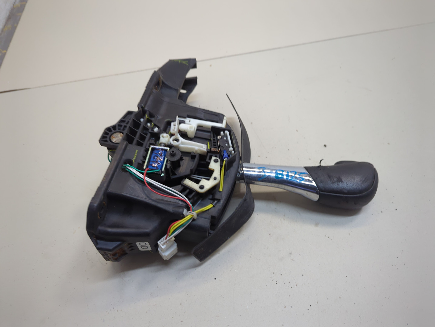 Кулиса МКПП / АКПП