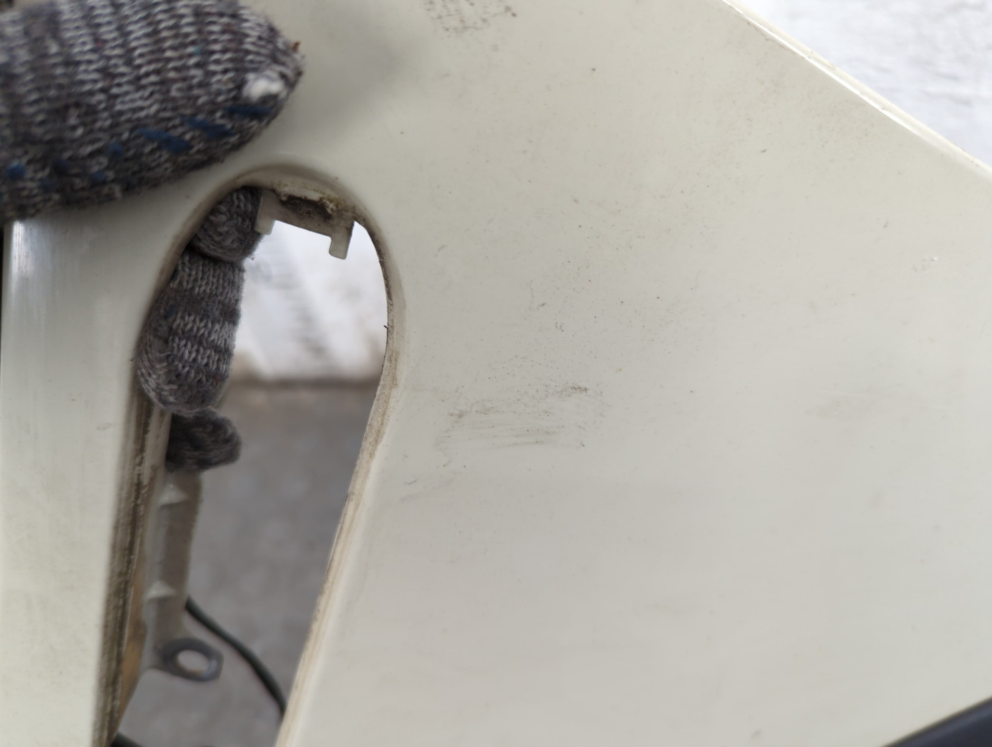 Крыло переднее левое