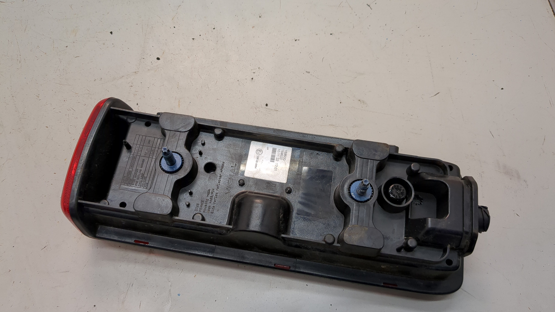 Фонарь задний левый