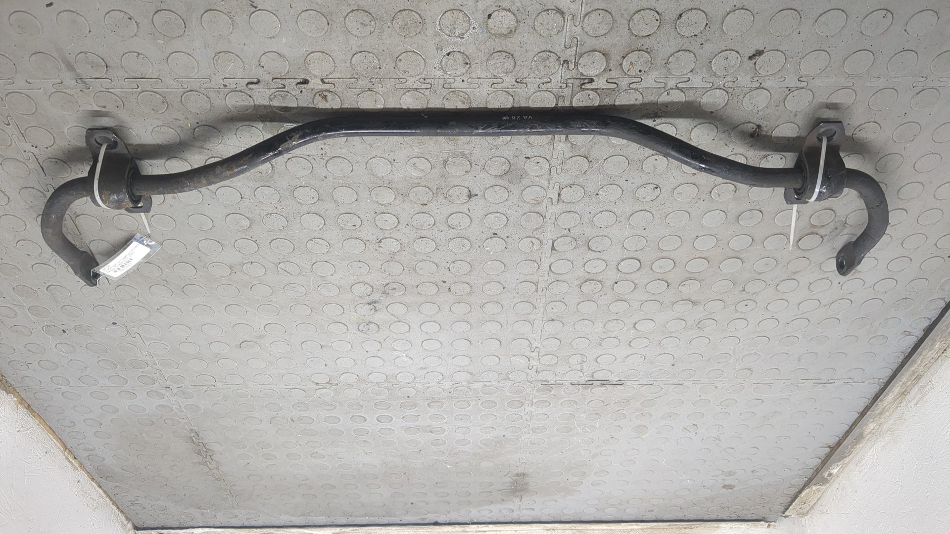 Стабилизатор задний