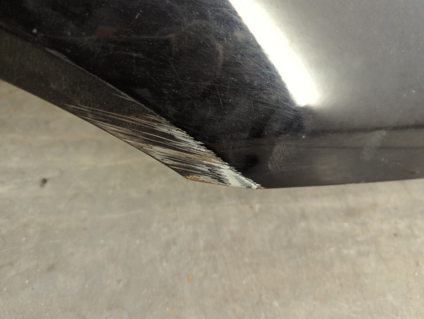 Крыло переднее правое