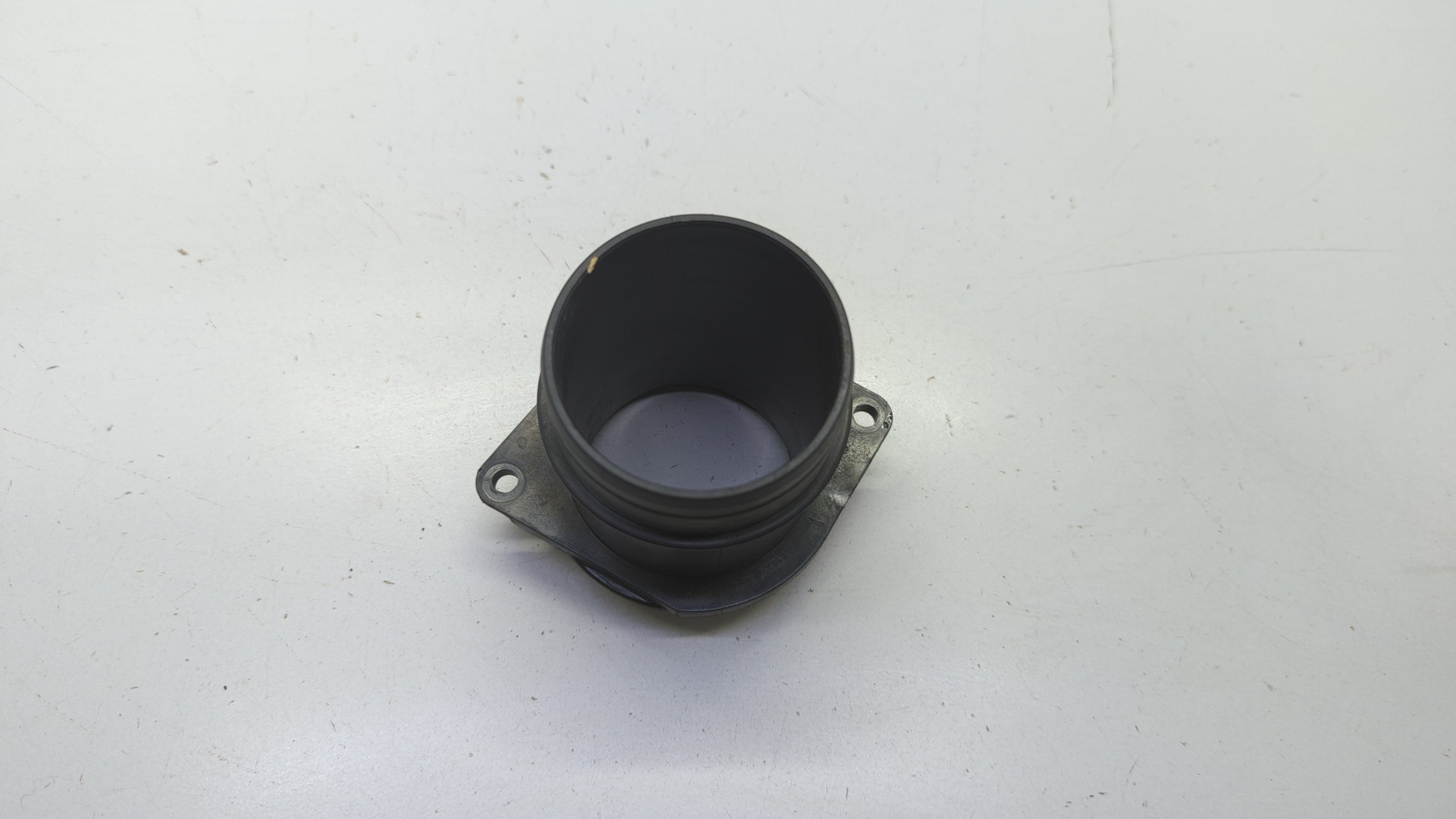 Патрубок воздушного фильтра